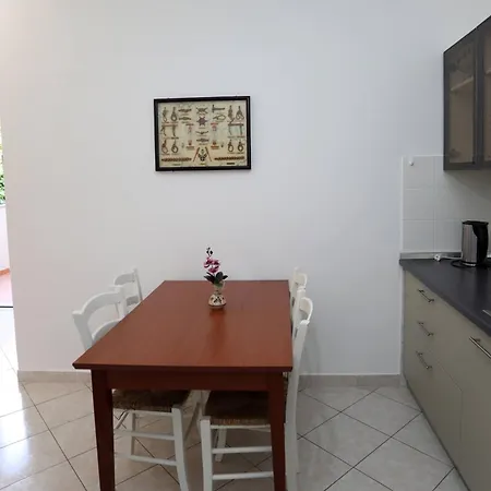 Choco Corner Apartment Pula